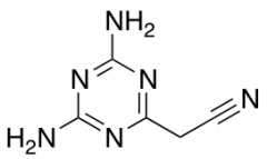2-(diamino-1,3,5-triazin-2-yl)acetonitrile