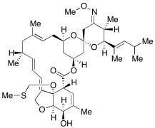 7-O-[(Methylsulfanyl)methyl]moxidectin